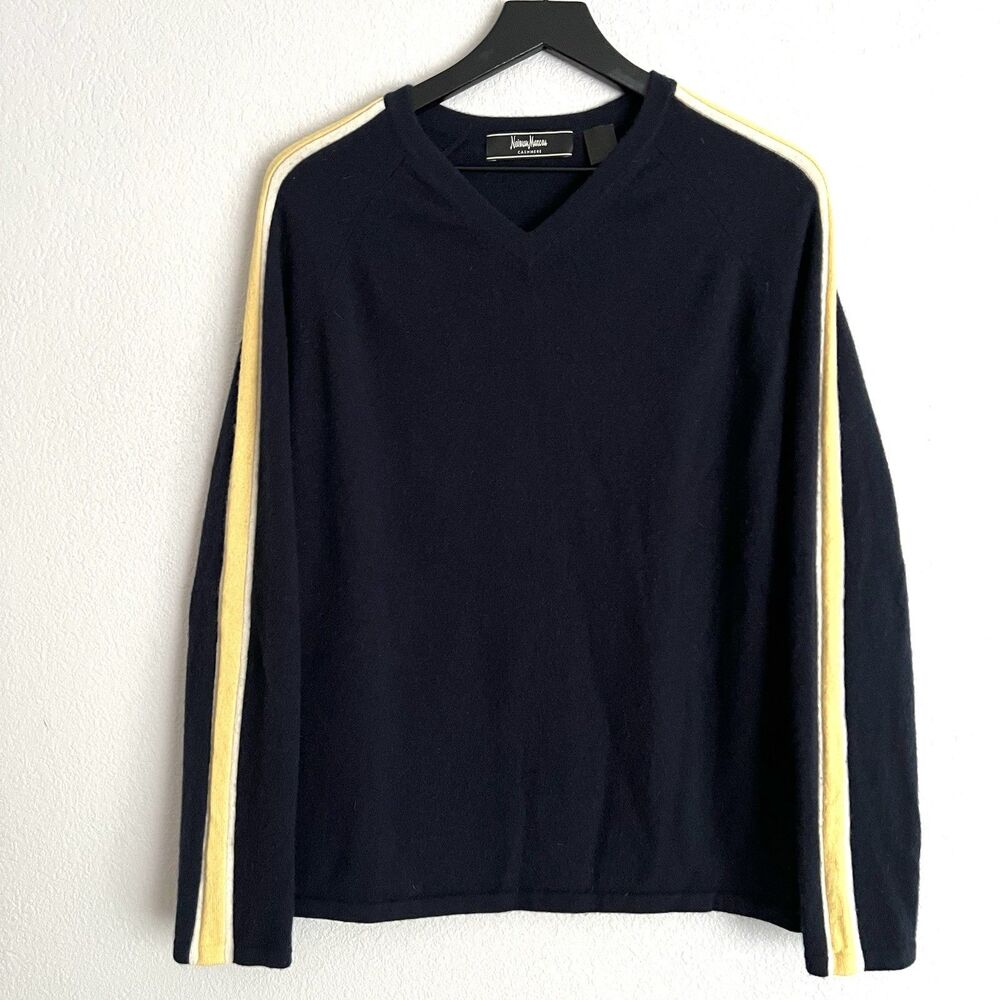 Neiman Marcus Men’s Cashmere V Neck Sweater Size M Navy Striped Sleeves